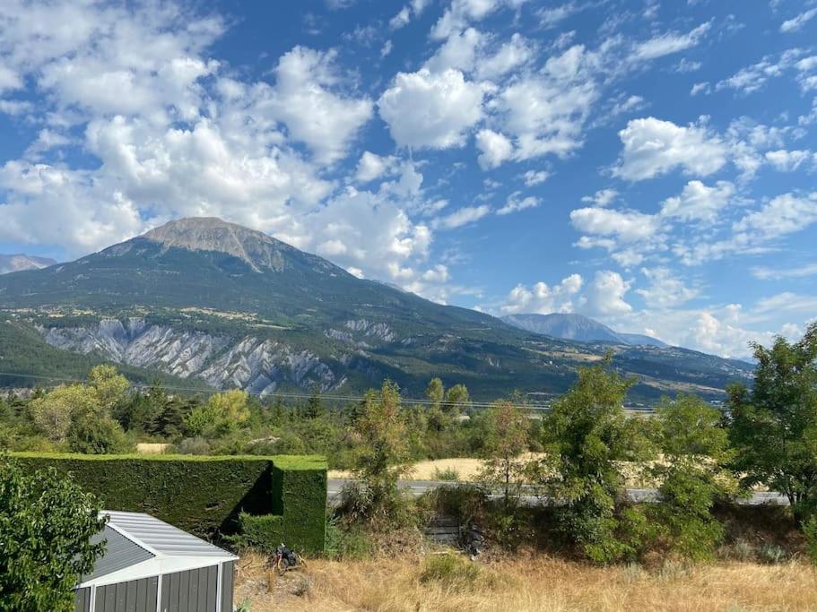 Appartement Familial A Crots Kültér fotó